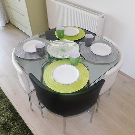 דירות זמראדי Relax Apartman מראה חיצוני תמונה