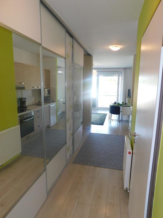 דירות זמראדי Relax Apartman מראה חיצוני תמונה